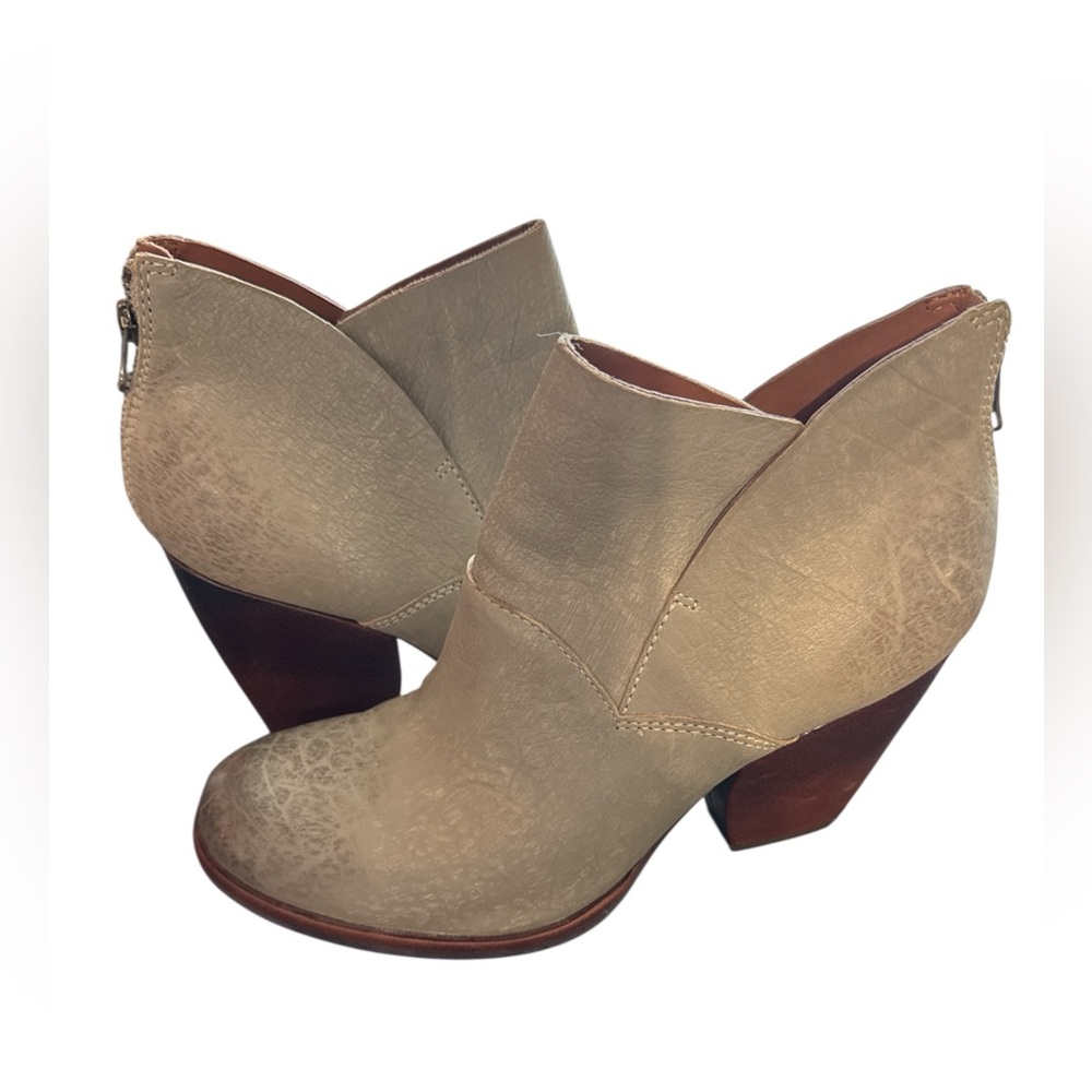Kork-Ease Block Heel Leather‎ Ankle
Boots Booties Sz 9.5M